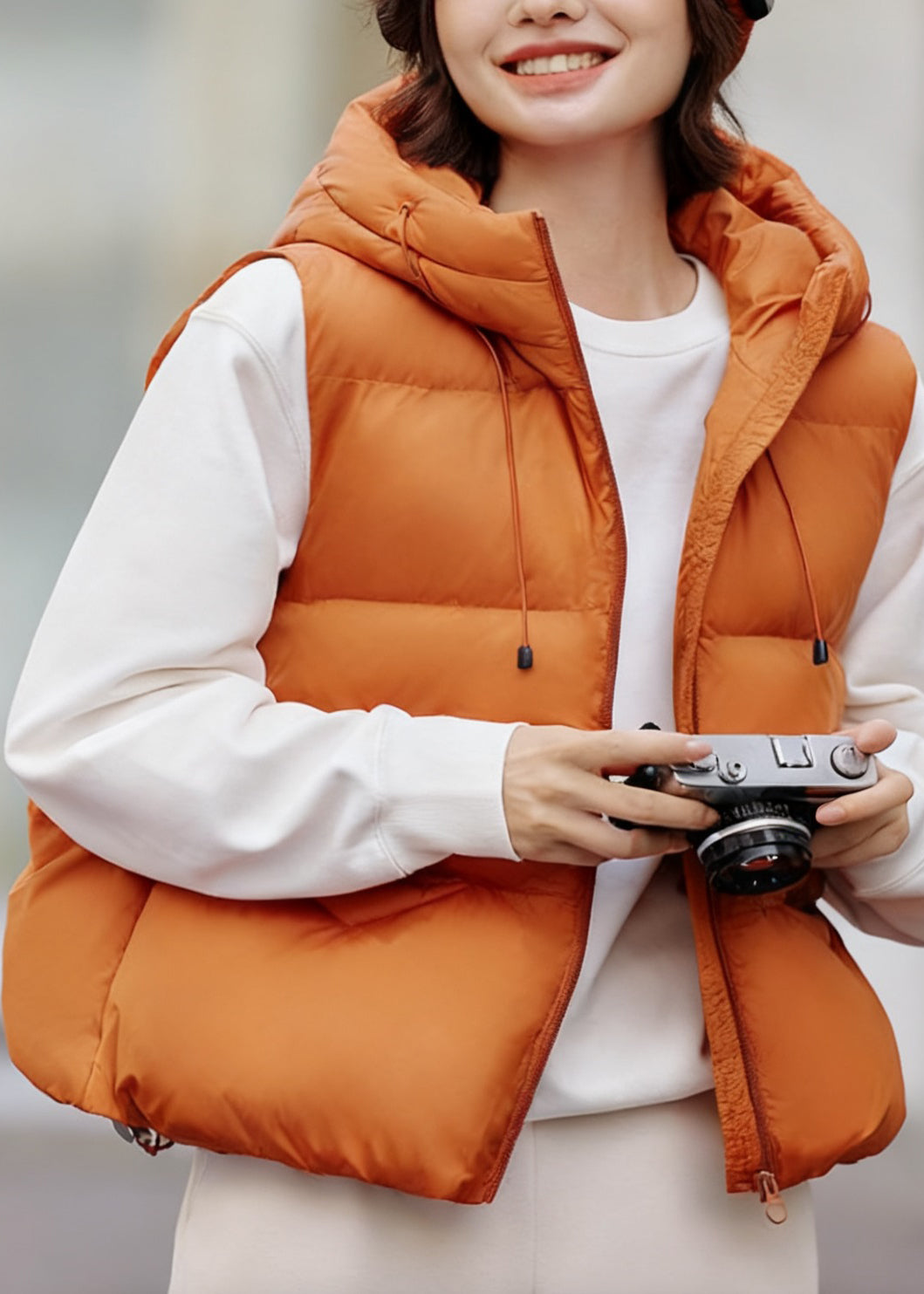 Chaleco holgado de plumón de pato, sin mangas, con capucha, cremallera y cordón ajustable, color naranja