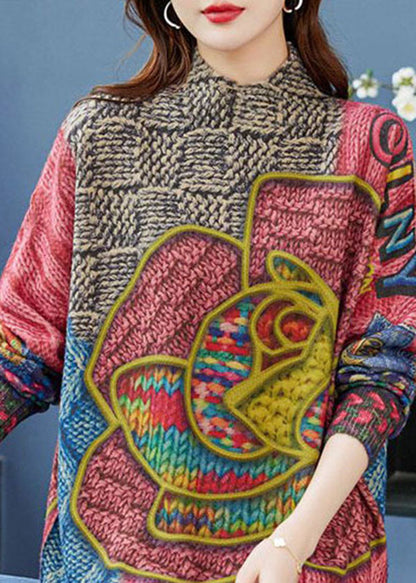 Lockerer rosa hochgeschlossener Wollstrickpullover mit Print für den Winter