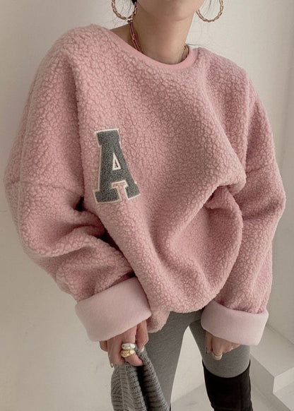 Lockerer rosa Teddy-Pullover mit Rundhalsausschnitt und Buchstabenmotiv, Streetwear für den Winter
