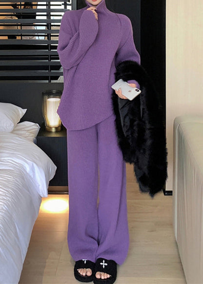 Lockeres, lila Rollkragen-Strick-Zweiteiler-Set für den Winter