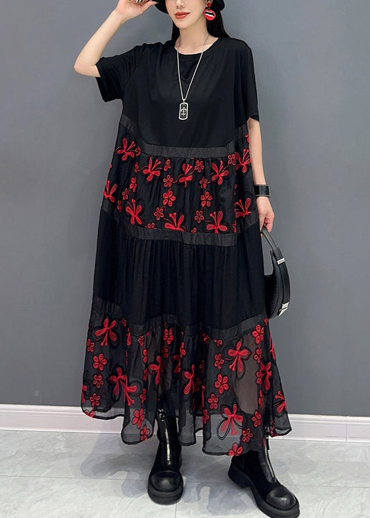 Loses rotes besticktes Patchwork-Baumwoll-Langkleid für den Sommer