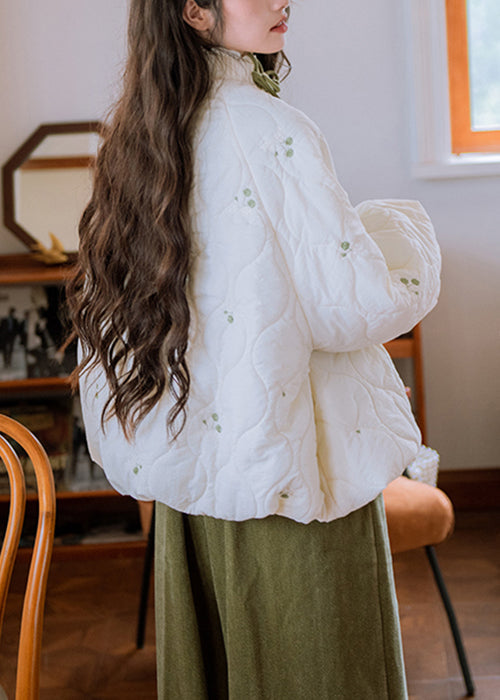 Parkas blancas holgadas con volantes y botones chinos rellenos de algodón con mangas farol