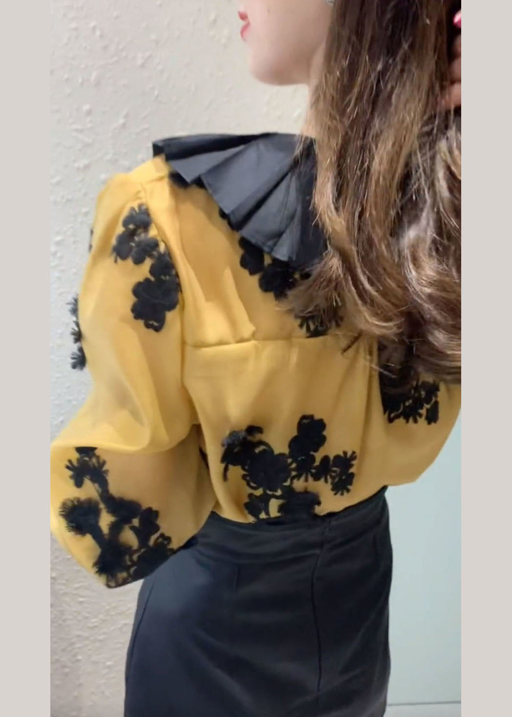 Lose gelbe Knopfspitze Patchwork Chiffon Shirts Laterne Ärmel