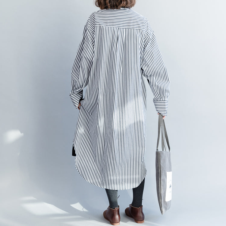 Lose Baumwollroben, weiche Umgebung, hoher Halsausschnitt, Fledermausärmel, schwarze Kunstkleider