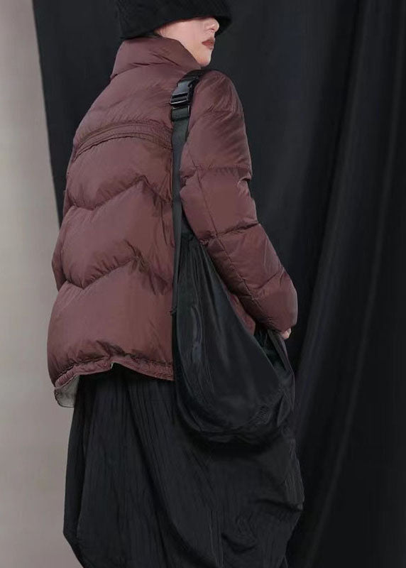 Luxuriöser Wintermantel aus Entendaunen mit Taschen und Knöpfen in Beige