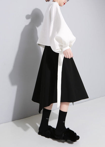 Luxuriöses weißes Sweatshirt-Oberteil mit O-Ausschnitt und asymmetrischem Design für den Herbst