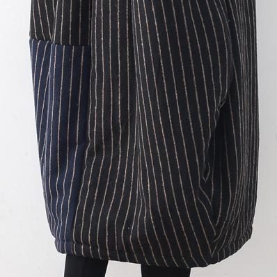 Luxuriöser blau-schwarz gestreifter Daunenmantel, übergroße Pufferjacke aus Wolle, feine Patchwork-Winteroberbekleidung