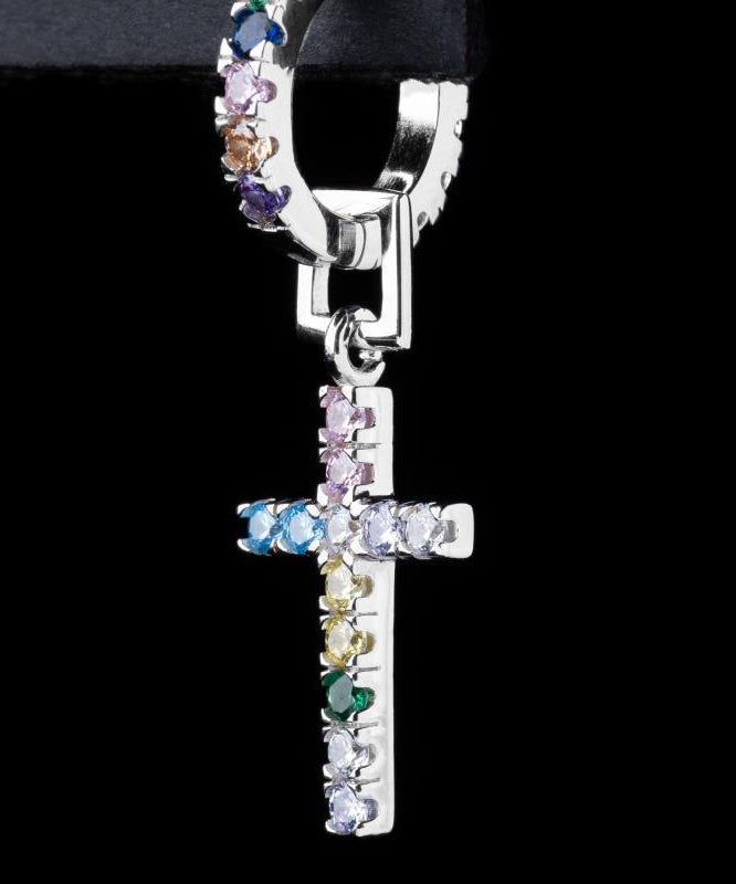 Pendientes de aro con cruz de circonita y arcoíris en plata de ley para hombre