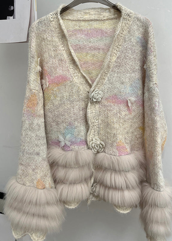 Gemütliche Strickjacke aus Baumwolle in Milchtee-Farben mit Patchwork-Design und langen Ärmeln