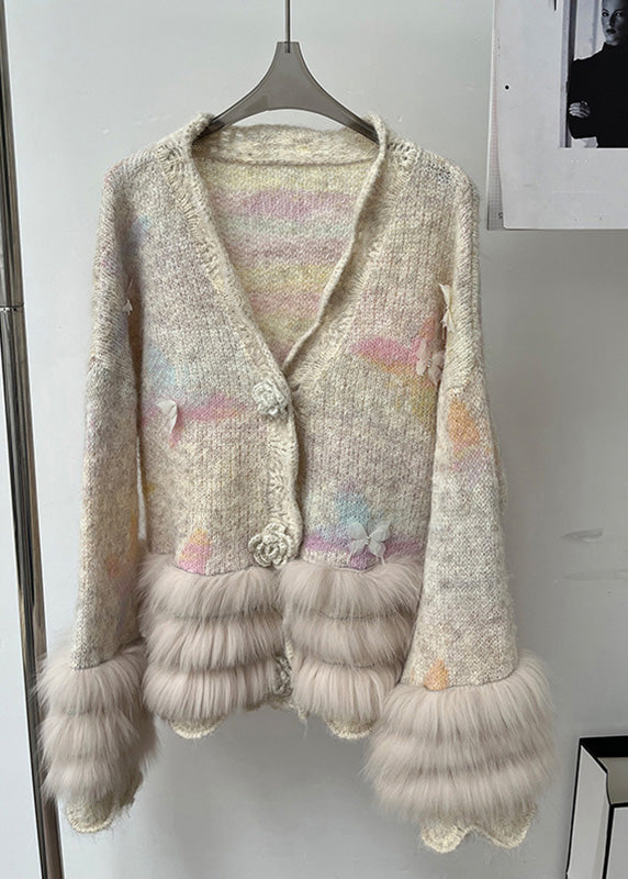 Gemütliche Strickjacke aus Baumwolle in Milchtee-Farben mit Patchwork-Design und langen Ärmeln