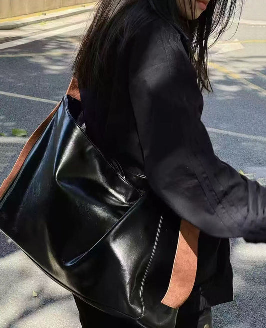 Bolso bandolera moderno de piel sintética de gran capacidad en color negro