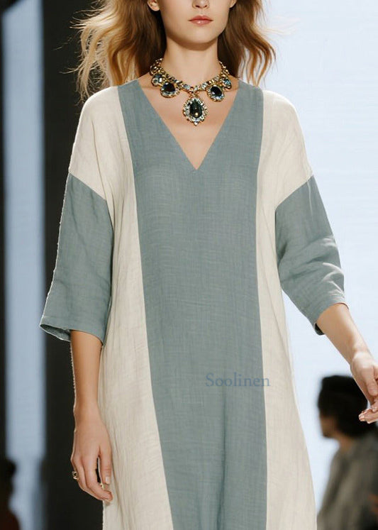 Vestido largo moderno de algodón con cuello en V y patchwork en azul, de media manga