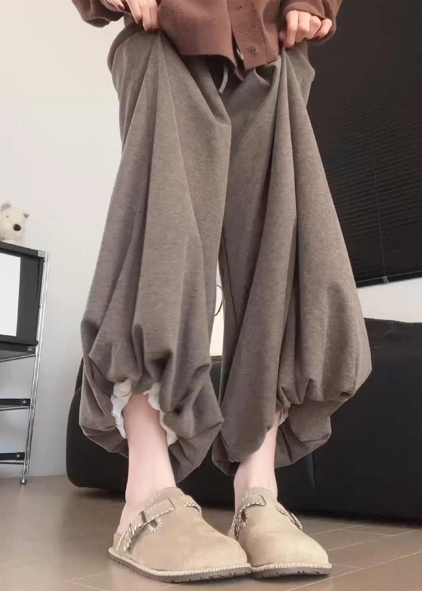 Moderne Laternenhose aus Baumwolle mit Taschen und Kordelzug für den Winter