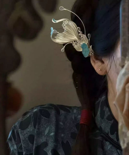 Moderne Colorblock-Haarnadel aus einer Legierung mit Zirkonia und Koi-Fisch