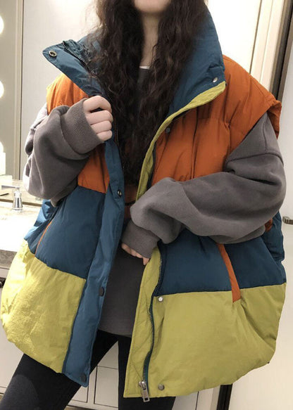 Moderne Colorblock-Winterweste mit Stehkragen und Patchwork-Muster, warm, mit Entendaunen
