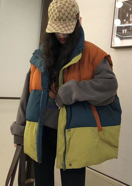 Moderne Colorblock-Winterweste mit Stehkragen und Patchwork-Muster, warm, mit Entendaunen