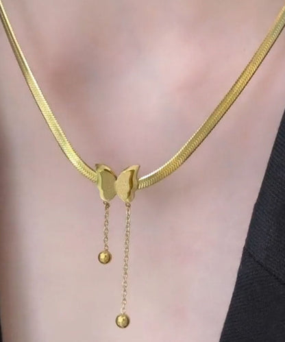 Moderne Halskette mit Schmetterlings-Quastenanhänger aus goldenem Edelstahl