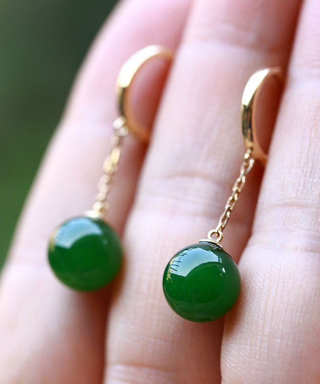 Pendientes modernos de jade verde dorado de 18 quilates en plata de ley