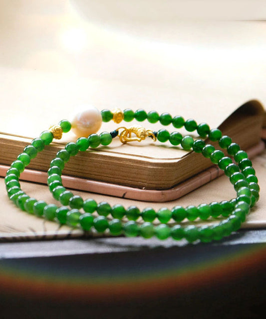 Collar moderno de cuentas graduadas con jade dorado y plata de ley verde