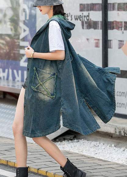 Moderne grüne Weste mit Kapuze und Knopftaschen, Herbstoberteil, ärmellos