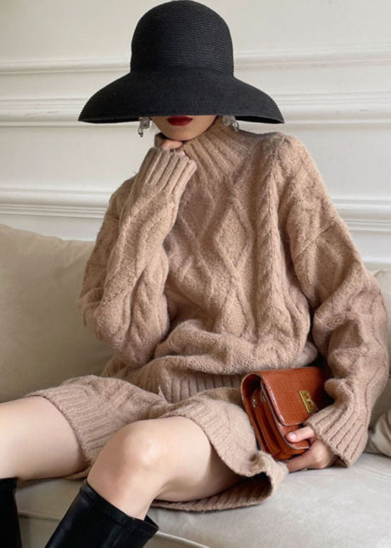 Modernes Khaki Rollkragen-Zopfmuster-Zweiteiler-Set für den Winter