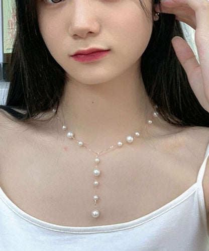 Collar moderno con colgante de jade y estrella del cielo de aleación rosa