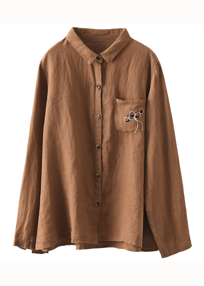 Camisa moderna de lino con patchwork y botones bordados en rojo para primavera