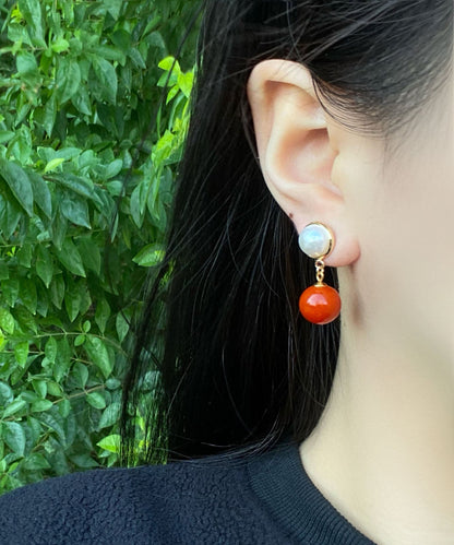 Pendientes modernos de plata de ley roja dorada con incrustaciones de gemas y perlas