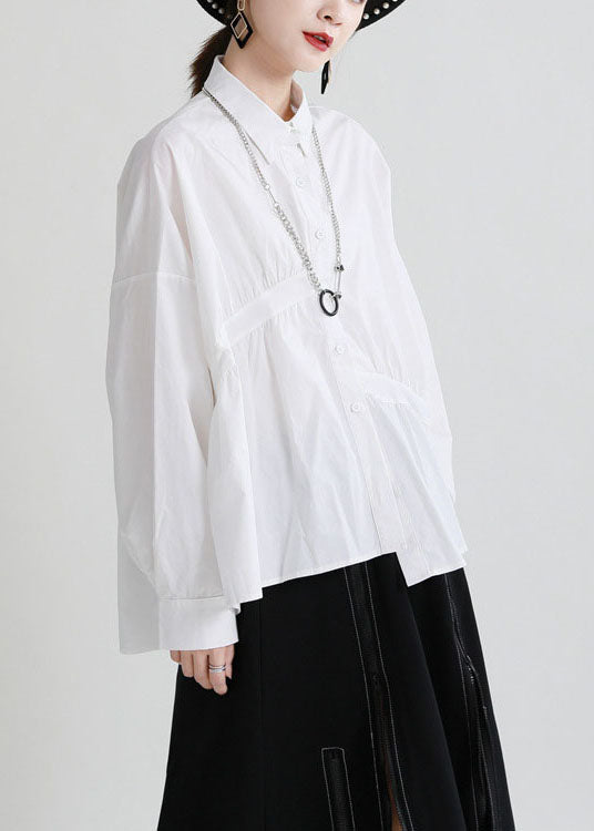 Modernes weißes PeterPan-Kragen-Knopf-Patchwork-asymmetrisches Design Herbst-Top mit langen Ärmeln