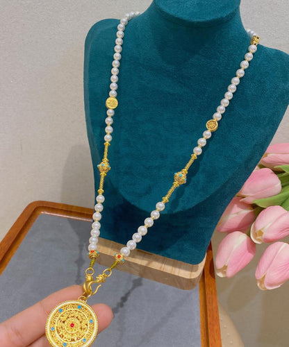 Moderne Halskette mit Anhänger aus weißem Sterlingsilber mit Perlen und Türkis