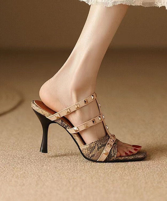 Mulberry Stiletto Kunstleder Nieten Elegante Spleiß-Sandalen