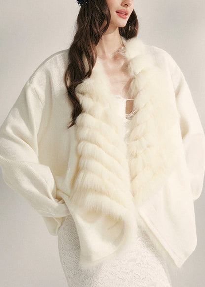 Naturbeige Strickcardigans mit Kragen aus Fuchsfell, Patchwork und Nerzhaar, Frühling