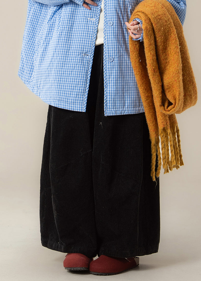 Pantalones anchos de pana de cintura alta y color negro natural para primavera.