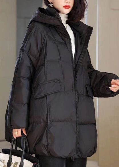 Naturfarbene schwarze Steppjacke mit Stehkragen, Taschen, Kapuze und Kapuze für den Winter