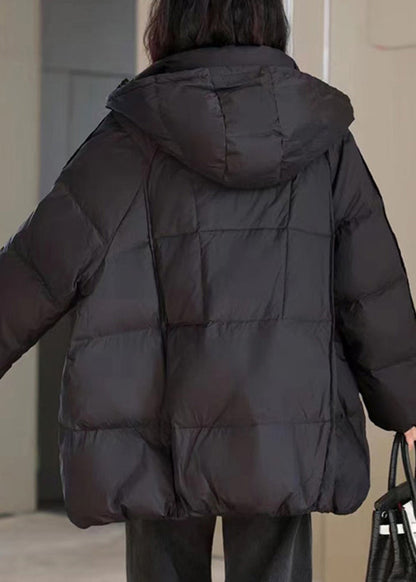 Naturfarbene schwarze Steppjacke mit Stehkragen, Taschen, Kapuze und Kapuze für den Winter