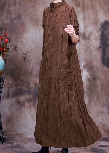 Natürliche Schokolade Rollkragen Taschen Seidenkleid Frühling