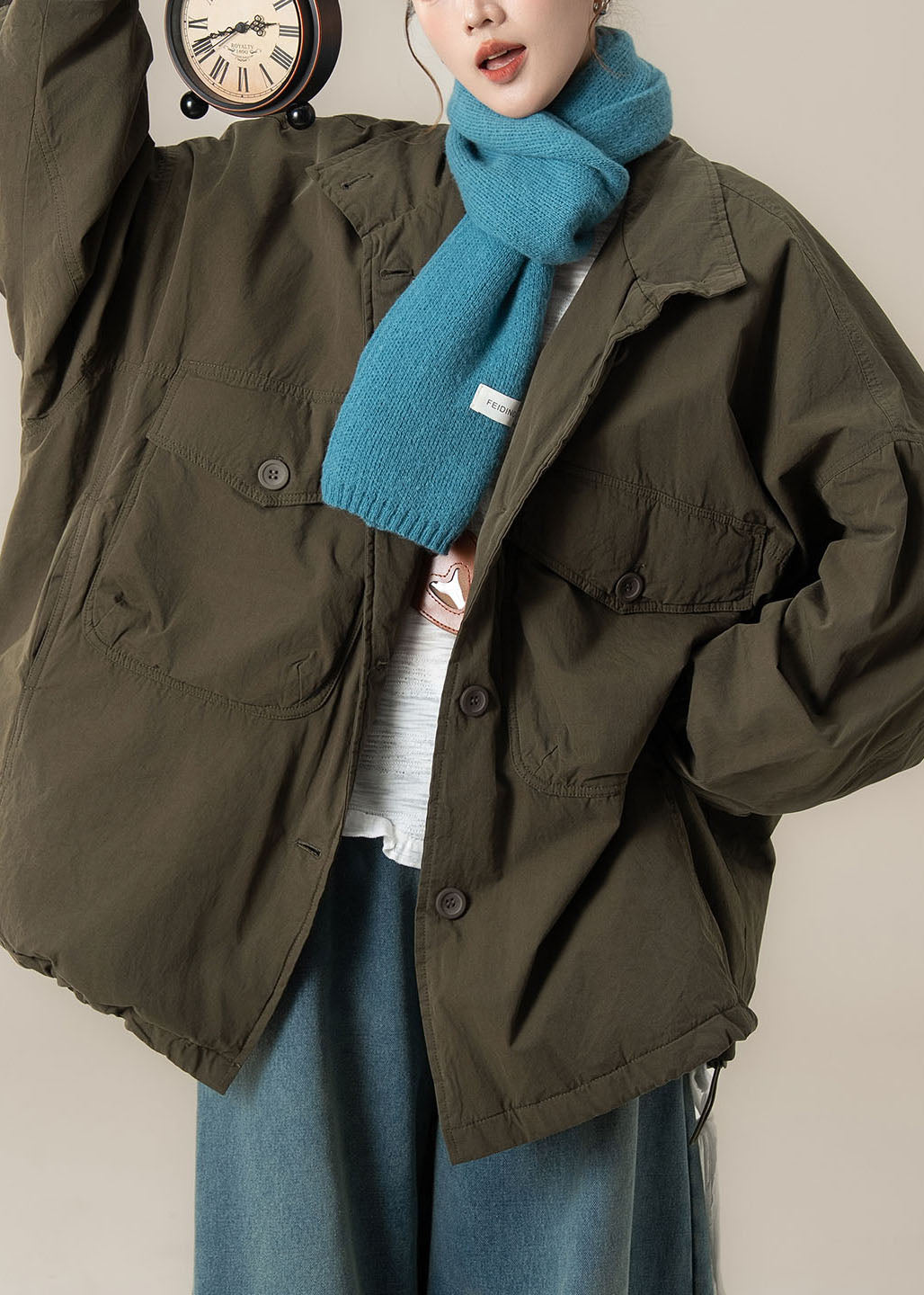 Parka de invierno con botones y cordón y cuello Peter Pan en color verde natural