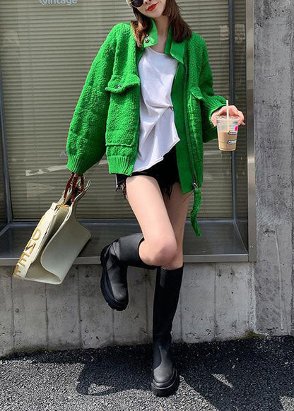 Naturgrüner Patchwork-Strickpullovermantel mit Reißverschluss und Knopftaschen