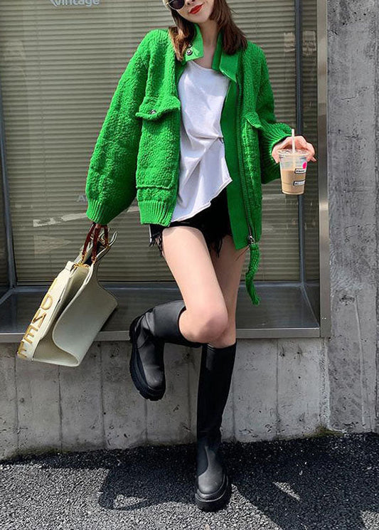 Naturgrüner Patchwork-Strickpullovermantel mit Reißverschluss und Knopftaschen