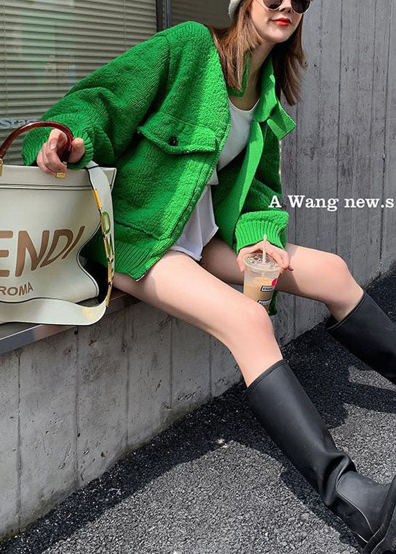 Naturgrüner Patchwork-Strickpullovermantel mit Reißverschluss und Knopftaschen