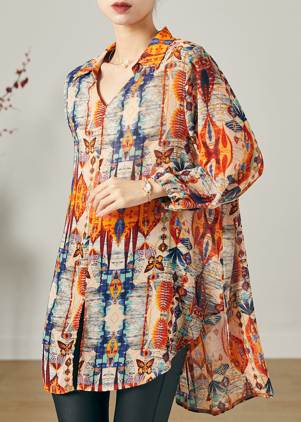 Natürlicher orangefarbener Druck, seitlich offen, Chiffon-Top für den Sommer