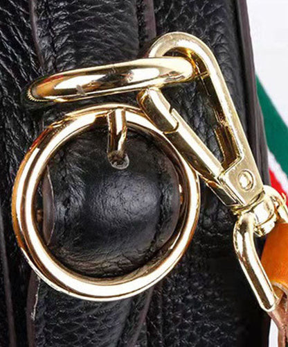 Handtasche aus Kalbsleder mit Prägung in Naturgelb