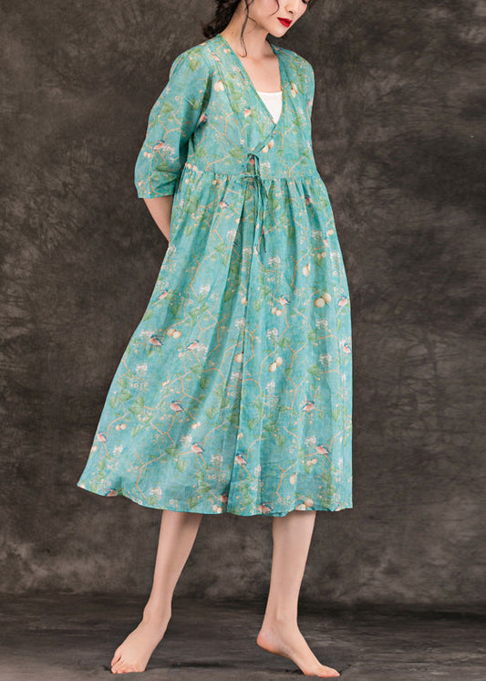 Leinenkleidung mit natürlichem grünem Aufdruck, stilvoller Ausschnitt mit V-Ausschnitt und Taillenbund, knielange Sommerkleider