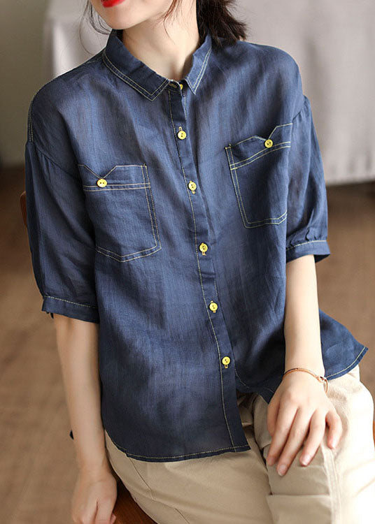 Camisa de algodón con patchwork azul marino y cuello Peter Pan con bolsillos para verano