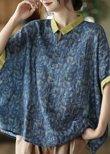 Top de ramio con cuello Peter Pan y estampado azul marino de verano