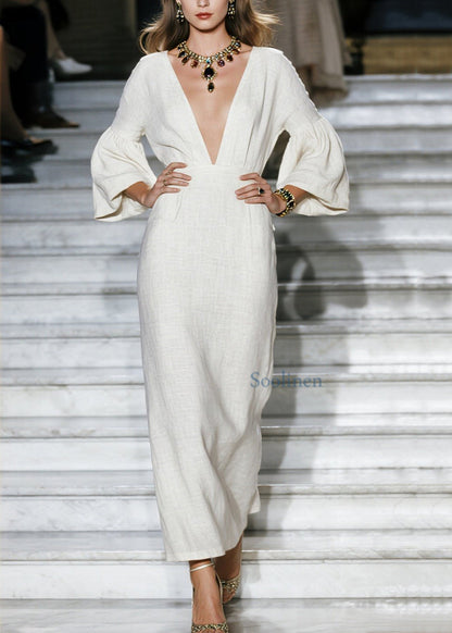 Neue beigefarbene Maxikleider aus Baumwolle mit V-Ausschnitt, Patchwork-Details und lockerer Passform, Frühling