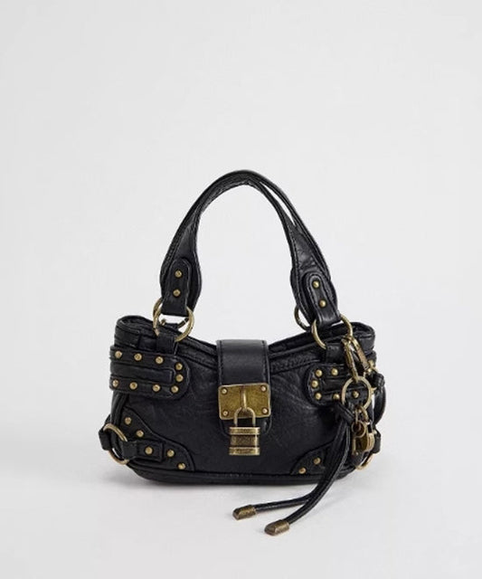 Nuevo y elegante bolso para teléfono de piel sintética con remaches negros