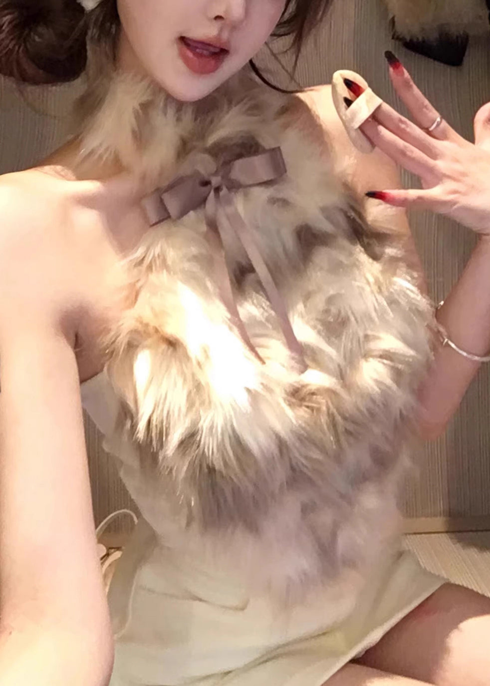 New Bow Fur Hair Splicing Neck Hanging Short Top Sleeveless
