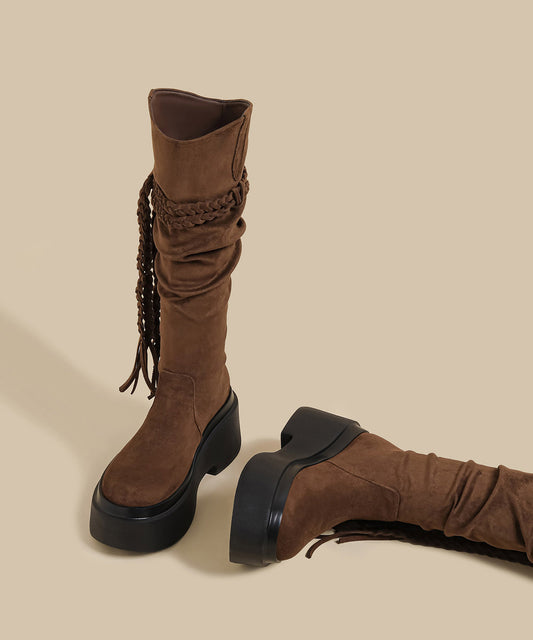 Neue braune Plateau-Stiefel mit knitterigem Quasteneinsatz