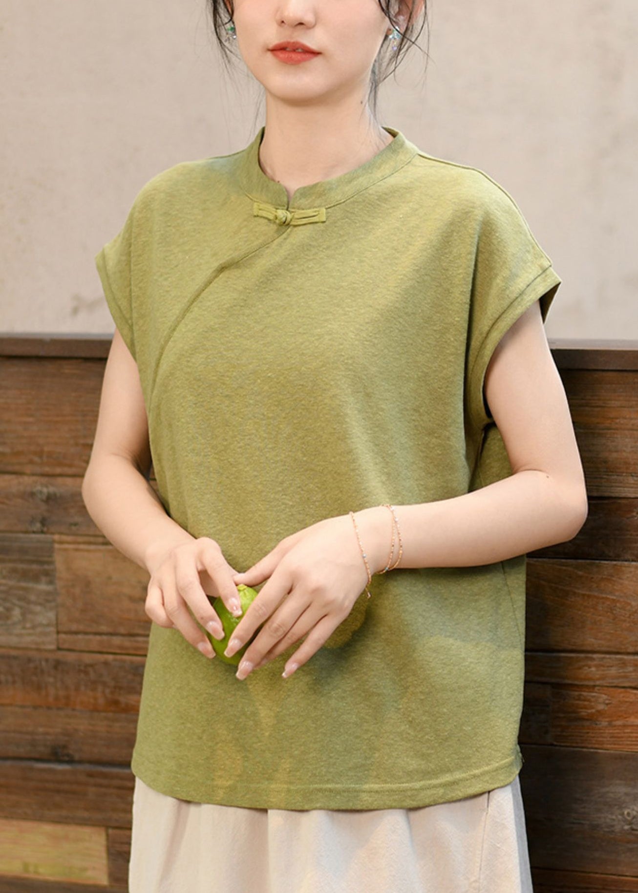 Neues T-Shirt im chinesischen Stil mit grünem Stehkragen und kurzen Ärmeln